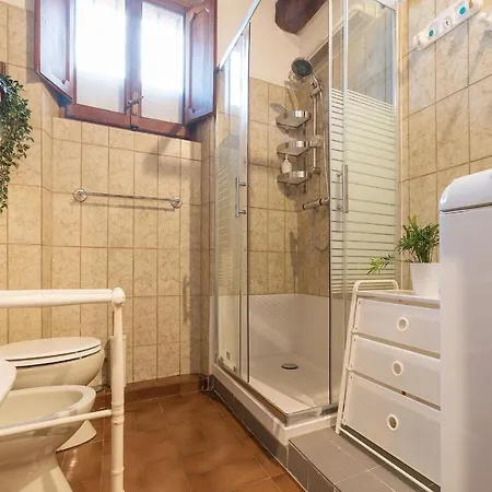 Guesthost - Montecitorio & Pantheon Stylish Flat Апартаменты Рим