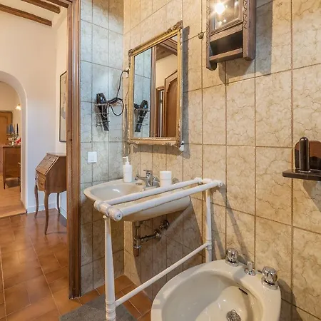 Апартаменты Guesthost - Montecitorio & Pantheon Stylish Flat *