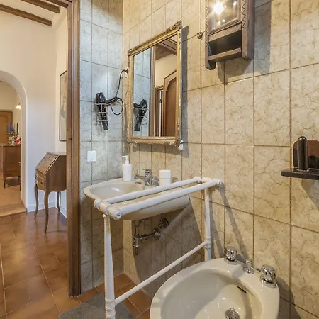 Guesthost - Montecitorio & Pantheon Stylish Flat