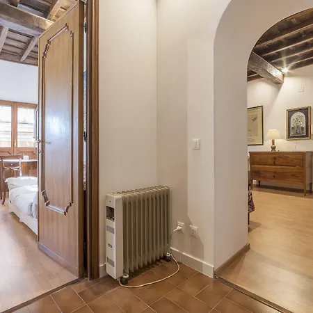 Guesthost - Montecitorio & Pantheon Stylish Flat 公寓 罗马