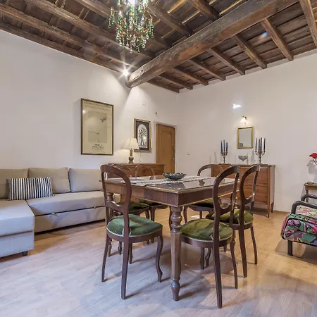 Guesthost - Montecitorio & Pantheon Stylish Flat