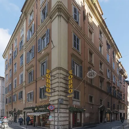 Apartamento Guesthost - Montecitorio & Pantheon Stylish Flat *